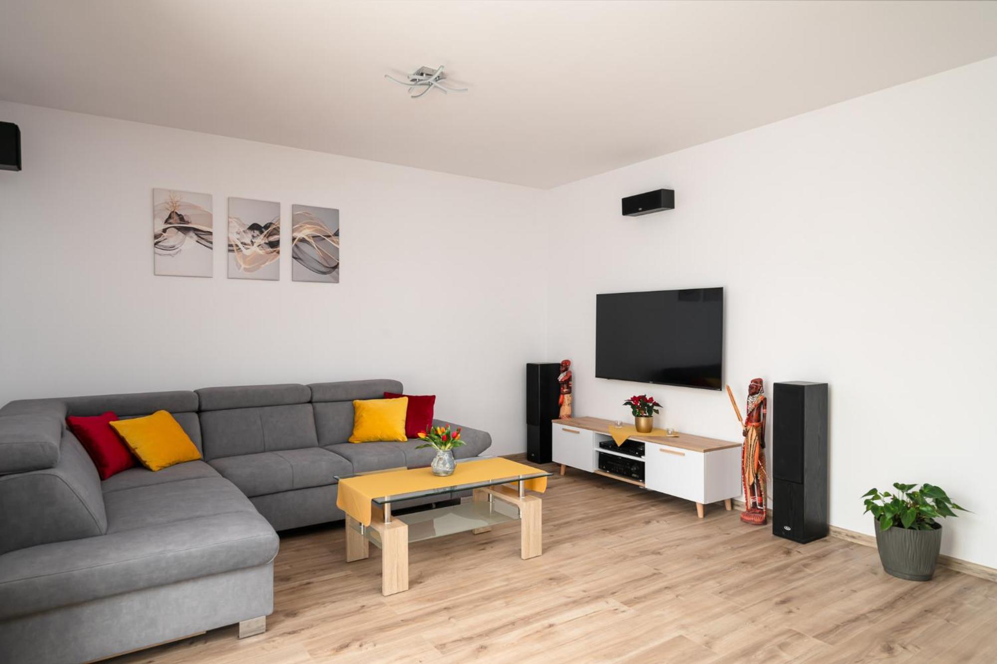 Apartament Goja Podzamcze Apartment Валбжих Екстериор снимка